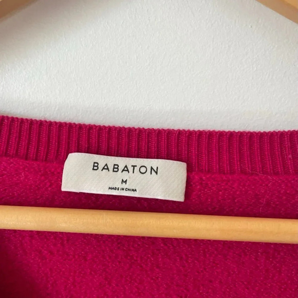 Aritzia Babaton Ollie Sweater Cropped 100% Merino Wool Knit Dark Pink Sz Medium - Picture 5 of 6